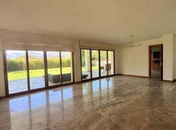 Casa de 5 habitaciones, Quito · Renta Casa Urbanizaacion La Viña - Home Realtors