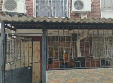 Casa de 2 habitaciones, Guayaquil · Venta de Casa Beata Mercedes Molina
