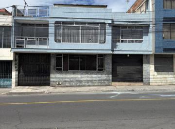 Casa de 7 habitaciones, Ambato · Casa Rentera en Venta Junto a La Uta de Huachi