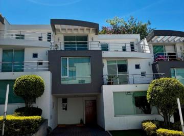 Casa de 4 habitaciones, Quito · Arriendo Casa Cumbaya