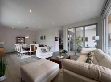 Casa · 268m² · 4 Habitaciones · 3 Estacionamientos · Casa de Venta en La Intervalle Ruta Viva con 2 Dorm. en Pb
