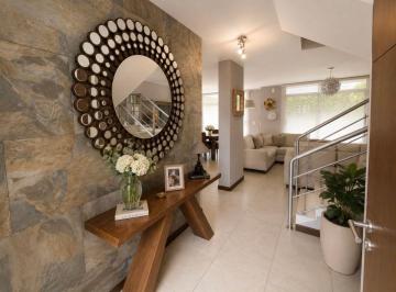 Casa de 3 habitaciones, Quito · Precio de Oferta Hermosa Casa Tumbaco Conjunto Cerrado Sector La Morita 3 Dorm., 2 Estacionamientos