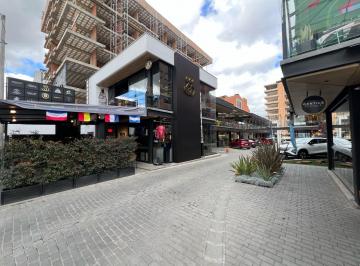 Local comercial · 23m² · 20 Estacionamientos · Gran Oportunidad de Renta Local Comercial en Plaza 33 - Cuenca