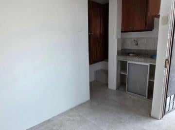 Departamento de 2 habitaciones, Guayaquil · ¡Económico! 2 Dorm. en Kennedy, Cerrado, Guardianía 24hrs, 2do Piso Alto, Escaleras de Caracol