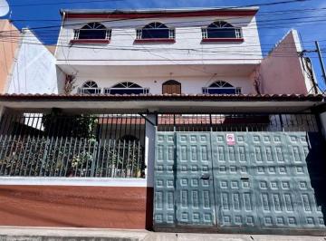 Casa de 7 habitaciones, Quito · Casa en Venta – La Santiago Alto | Sur de Quito