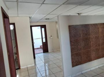 Casa de 9 habitaciones, Quito · Casa de Renta Hospital Solca Ideal Para Negocio, guarderias, Empresas 464 m²