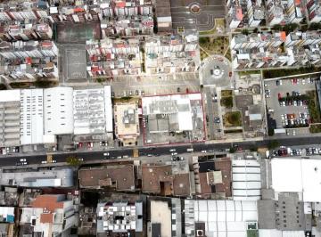 Terreno / Lote · 2085m² · Terreno Comercial en Venta | 2.085 m² | Udla – Av de Los Granados | Quito