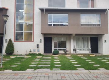 Casa · 146m² · 4 Habitaciones · 2 Estacionamientos · Casa en Venta | 4 Dorm. y Patio - Sector Pomasqui - Quito