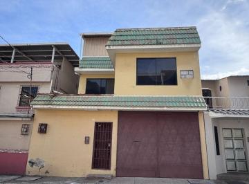 Casa de 3 habitaciones, Guayaquil · Casa en Alquiler Sauces 9 con Terraza