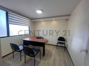 Casa · 200m² · 2 Habitaciones · 2 Estacionamientos · Casa Amplia con Oficinas en Alquiler – Av Brasil y Nicolás López