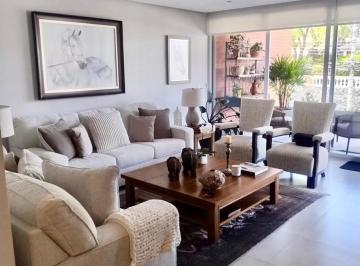 Departamento · 201m² · 3 Habitaciones · 3 Estacionamientos · Departamento en Venta