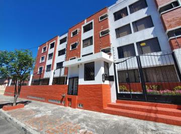 Departamento · 80m² · 2 Habitaciones · 1 Estacionamiento · Vendo Departamento Dos Dorm. con Patio Privado