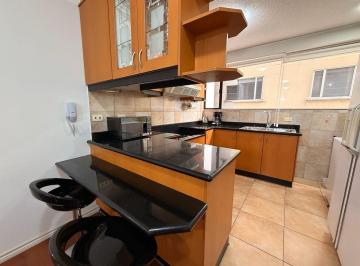 Suite · 90m² · 1 Habitación · 2 Estacionamientos · Renta Suite Amoblada 90 m² República del Salvador