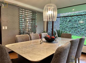 Casa · 309m² · 4 Habitaciones · 2 Estacionamientos · Venta Casa Tumbaco