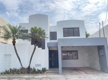 Casa de 4 habitaciones, Guayaquil · Alquiler Casa - Samborondón - Piscina - 4d - Urb. Terranova A. Quintana