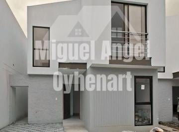 Casa de 3 habitaciones, Guayaquil · Venta de Vivienda en Urbanización Narcisa Club