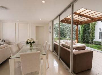 Casa de 4 habitaciones, Quito · Casa de Venta en Pomasqui con Amplio Jardín