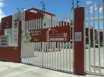 Casa de 3 habitaciones, Ambato · Se Vende Hermosa Casa Como Nueva en Conjunto Habitacional.