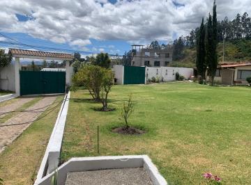 Terreno / Lote · 286m² · 5 Habitaciones · Pifo Venta Hermoso Terreno 1800 m² Tiiene Una Casa Campestre y un Departamento