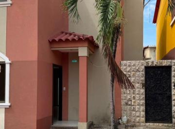 Casa de 3 habitaciones, Daule · Casa en Venta – Urbanización La Joya/acogedora Casa de 2 Plantas, Muy Bien Conservada, Pintada.