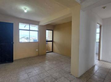 Departamento de 2 habitaciones, Guayaquil · Alquilo Departamento en Los Bloques de Sauces 4, Cuarto Piso Alto, Parqueadero Para Garage