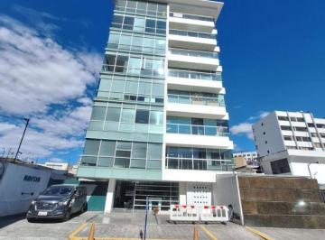 Oficina comercial , Quito · Vendo Amplia Oficina con 4 Parqueos Sector La Pradera