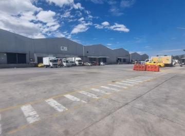 Bodega-Galpón , Quito · Rento Galpones/bodegas Desde 1000 m² Dentro de Parque Industrial en Tababela - Oyambarillo