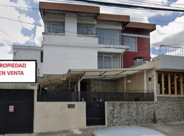 Entrada principal · Amplio Departamento Comercial en Planta Baja con Local - Área 255 m²