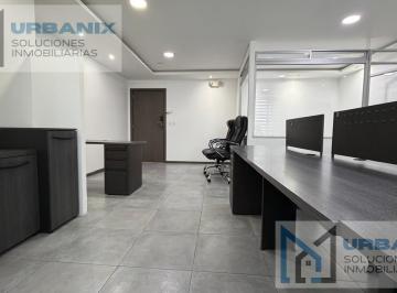 Oficina comercial · 61m² · 1 Estacionamiento · Oficina Amplia Amoblada. América y Vozandes.