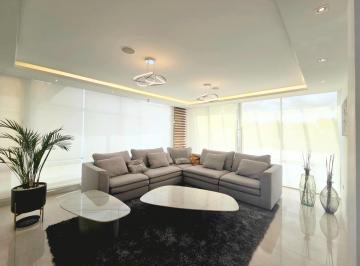 Casa · 998m² · 4 Habitaciones · 5 Estacionamientos · Urbanizacion Campo Alegre, Vendo Casa de Lujo, 4 Habitaciones Master