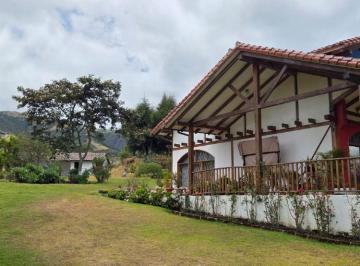 Hacienda-Quinta de 3 habitaciones, Quito · Vendo Hermosa Quita de Más de 2 Hectáreas en El Corredor Oyambarillo / Yaruqui