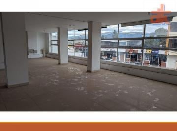 Local comercial , Quito · Local Comercial de 200 m² en Renta en Tumbaco Frente a Santa María