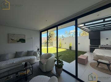 Departamento · 129m² · 2 Habitaciones · 2 Estacionamientos · Departamento de Venta Zona Yanazarapata