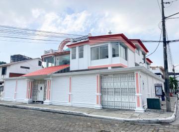 Casa de 3 habitaciones, Guayaquil · Casa Esquinera en Venta en Las Garzas – 395 m² de Terreno