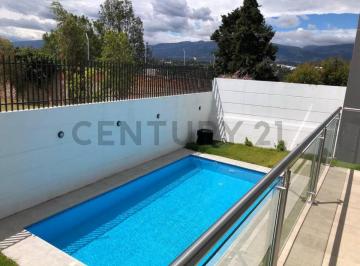Departamento · 90m² · 2 Habitaciones · 1 Estacionamiento · Departamento en Alquiler en Cumbayá