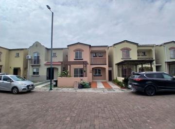 Casa de 3 habitaciones, Daule · Venta Casa Urb. La Rioja - Canaria A. Quintana