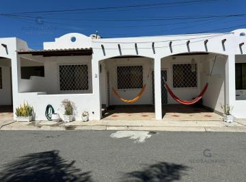 Casa · 126m² · 1 Estacionamiento · Casa en Alquiler en Salinas Urbanización San Martine (Vía Punta Carnero)