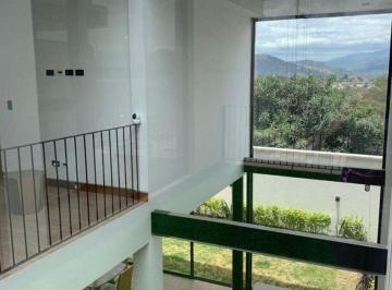 Casa de 3 habitaciones, Quito · Vendo Hermosa Casa en El Mejor Sector de Tumbaco