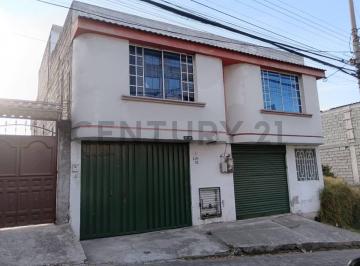 Casa · 225m² · 10 Habitaciones · 2 Estacionamientos · Vendo Casa Rentera Sector Mirador de La Forestal