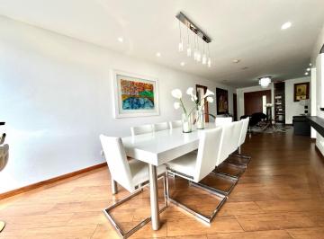 Departamento · 136m² · 3 Habitaciones · 2 Estacionamientos · Venta de Exclusivo Departamento 3 Dorm. en La Gonzalez Suarez