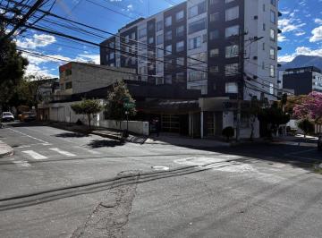 Casa de 13 habitaciones, Quito · Casa de Venta, Ideal Para Constructores, Edificio 8 Pisocasa de La Tercera Edad, Residencial Etc
