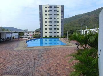 Departamento de 3 habitaciones, Guayaquil · Colinas de Los Ceibos. Vendo Departamento en Lindo Edificio con Gimnasio, Piscina, Etc