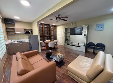 Suite · 70m² · 1 Habitación · 1 Estacionamiento · Suite en Alquiler Full Amoblada y Super Amplia Ideal Para Ejecutivos, Kennedy Vieja