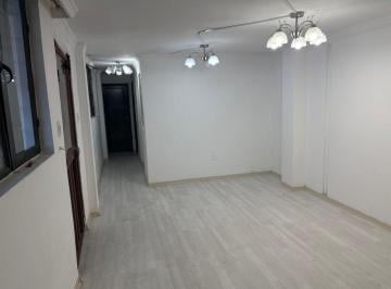Departamento de 1 habitación, Quito · Arriendo Departamento en La Luz, Frente Alparque