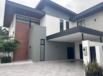 Casa en Venta de 5 habitaciones Isla Mocolí · Hermosa Casa de Diseño en Venta y Alquiler, Isla Mocoli, Vive Junto a La Cancha de Golf