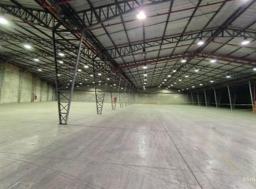 Bodega-Galpón , Guayaquil · Alquiler Bodega en Complejo 2200 m² Via a Daule Guayaquil