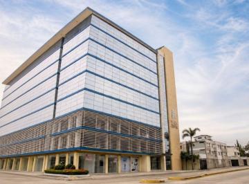 Oficina comercial , Guayaquil · Oficina Corporativa en Alquiler 134,83 m² | Plaza Center Kennedy Norte | 2 Parqueos