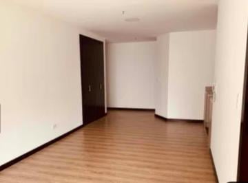 Suite · 76m² · 1 Habitación · 1 Estacionamiento · Rento Linda y Amplia Suite con Balcon Sector Quicentro Shopping