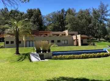 Hacienda-Quinta de 4 habitaciones, Quito · Finca con Casa Moderna, Piscina, en Sector Chaupi Molino, Pifo