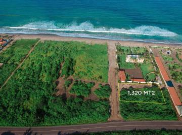 Terreno / Lote , Jipijapa · Hermoso y Amplia Terreno en Puerto Cayo a Solo Pasos del Mar